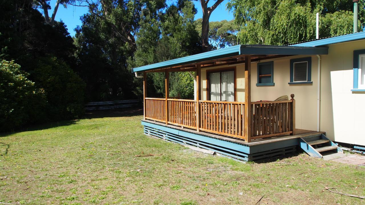 Strahan Retreat Holiday Park Экстерьер фото